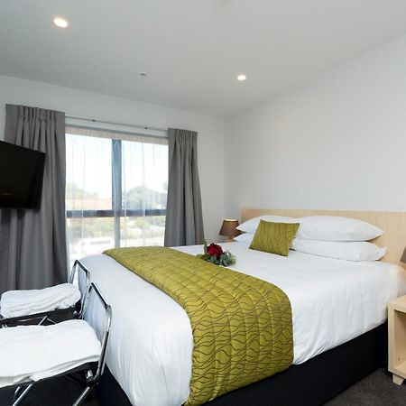 כרייסטצ'רץ' 2 On Whiteleigh And 239 On Lincoln Motel מראה חיצוני תמונה A bedroom at the hotel