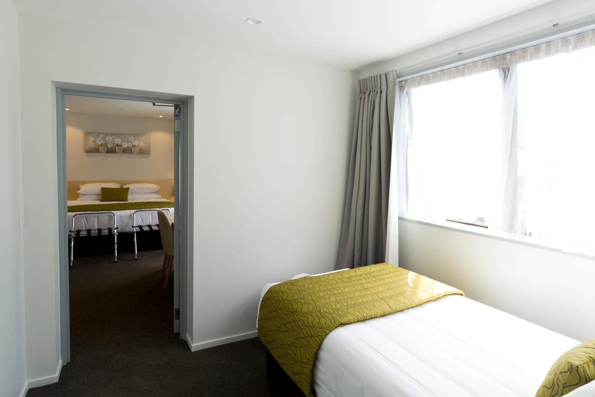 כרייסטצ'רץ' 2 On Whiteleigh And 239 On Lincoln Motel מראה חיצוני תמונה A typical room at the hotel